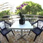 Moderno Hotel