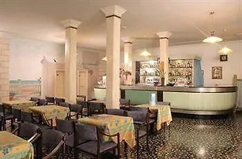 Hotel Moderno