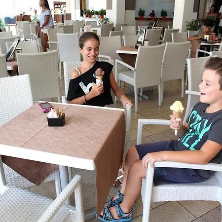 Hotel Moderno 3*